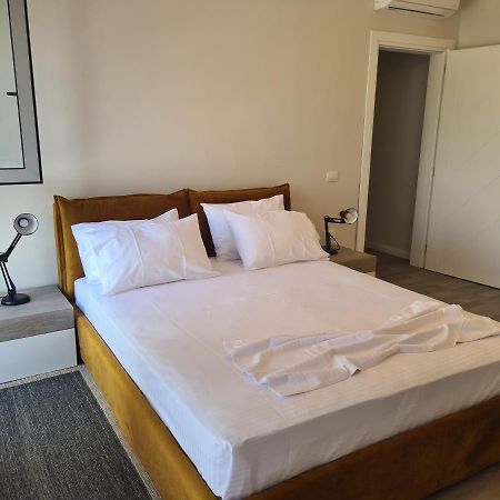 Old Beach Apartment Vlora エクステリア 写真