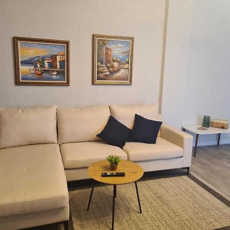 Old Beach Apartment Vlora エクステリア 写真
