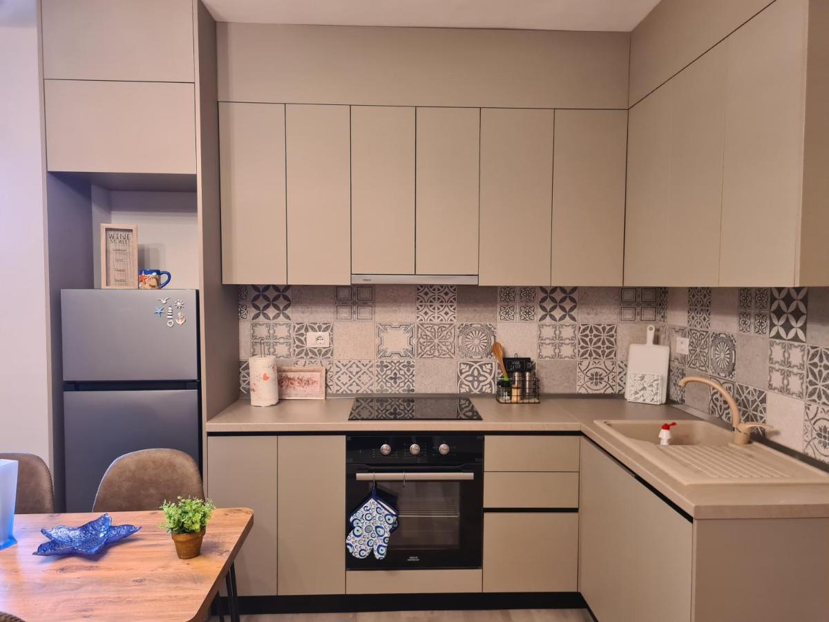 Old Beach Apartment Vlora エクステリア 写真